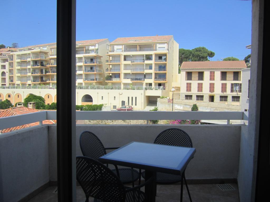 Hotel Le Rocher Calvi  Pokój zdjęcie
